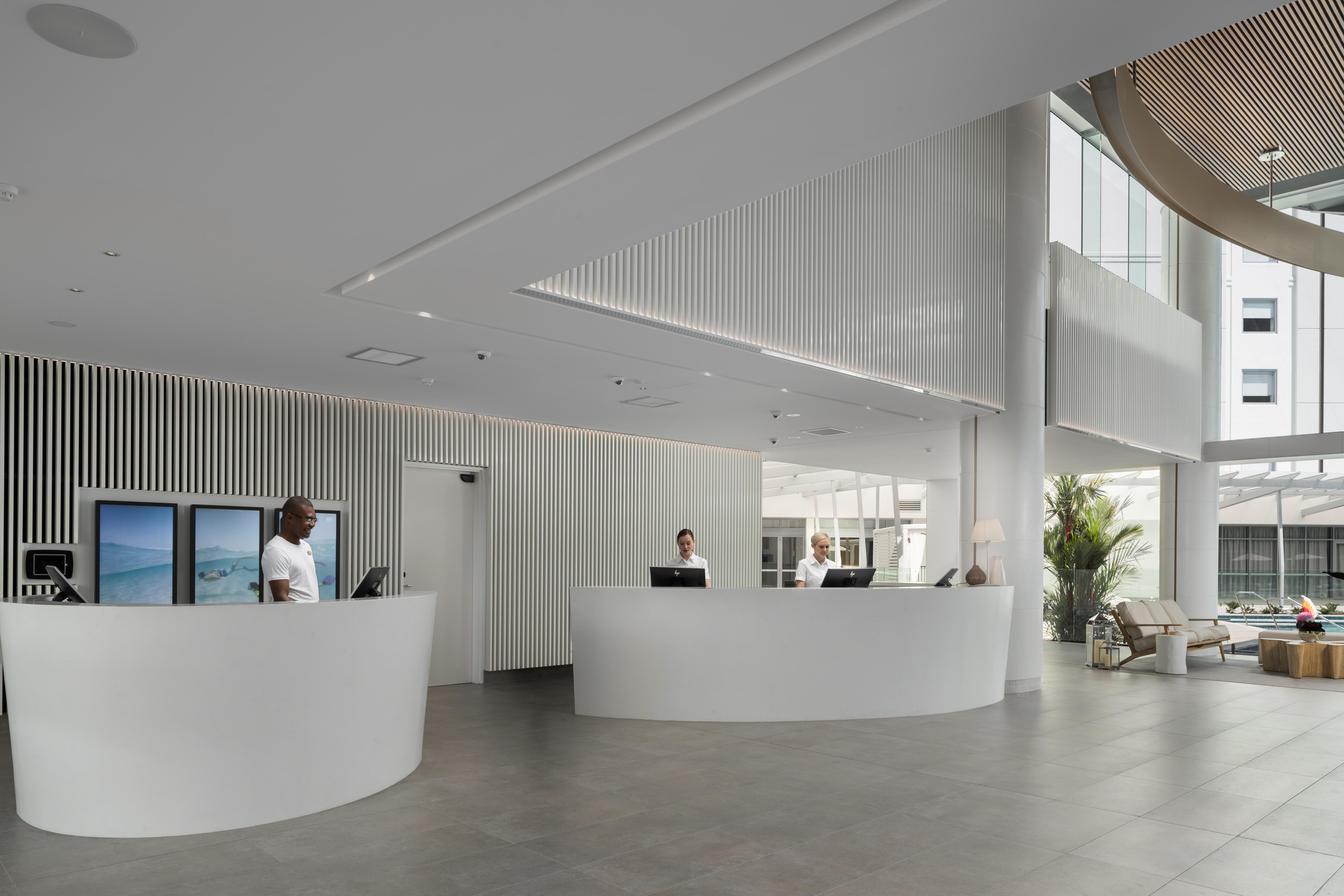 Crystalbrook Riley Hotel Cairns Bagian luar foto The reception area