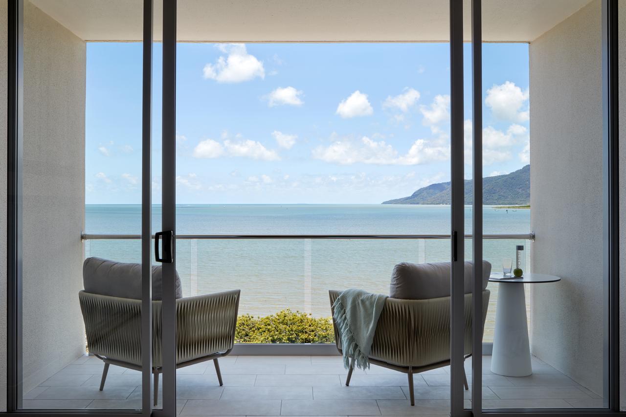 Crystalbrook Riley Hotel Cairns Bagian luar foto View from a guest room